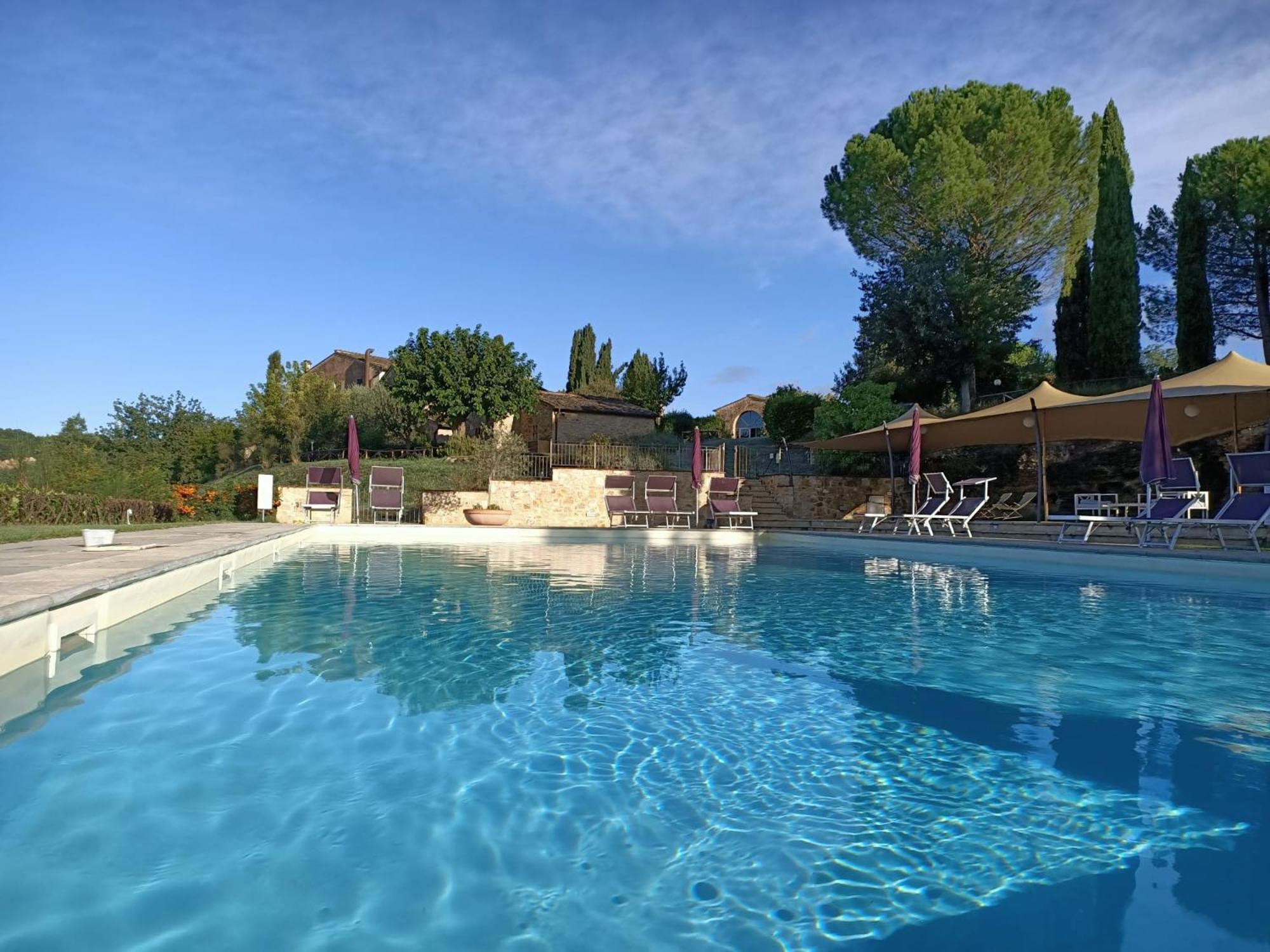 Relais Antico Borgo San Lorenzo ปอจจิบองซี ภายนอก รูปภาพ