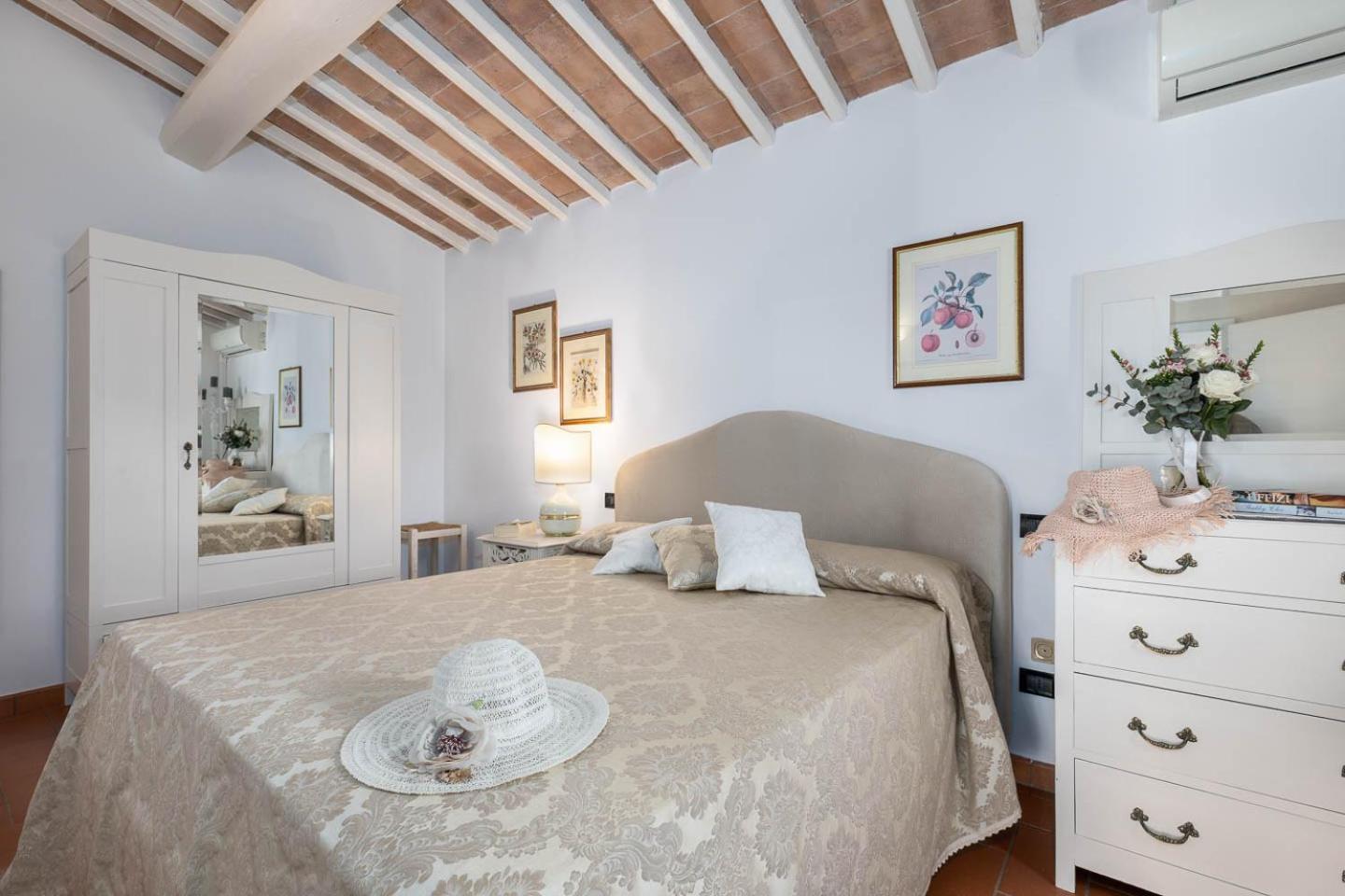 Relais Antico Borgo San Lorenzo ปอจจิบองซี ภายนอก รูปภาพ