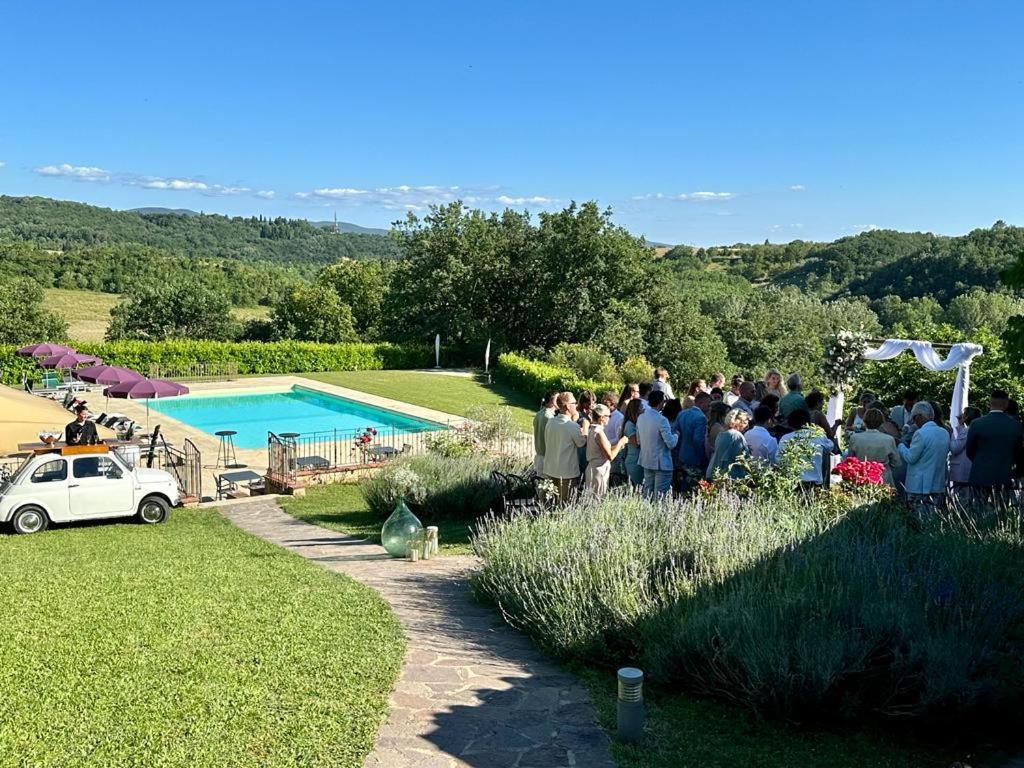 Relais Antico Borgo San Lorenzo ปอจจิบองซี ภายนอก รูปภาพ